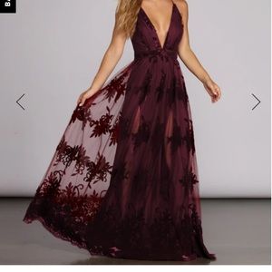 Windsor. Burgundy Medium. Long formal dress
